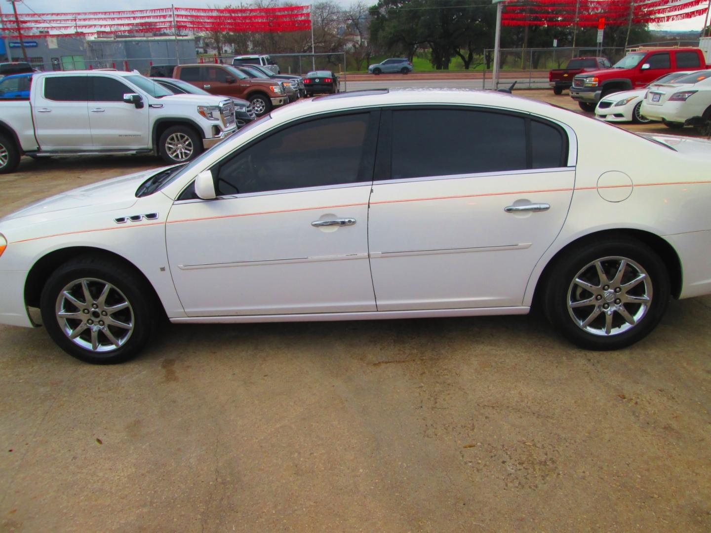 2007 Buick Lucerne (1G4HD57257U) , located at 1815 NE 28th St., Fort Worth, TX, 76106, (817) 625-6251, 32.795582, -97.333069 - Photo#7